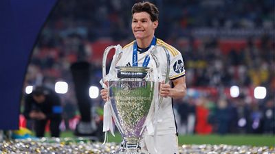 Fran García turns 25