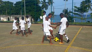 Los proyectos de la Fundación Real Madrid en África cuentan con un 40% de niñas