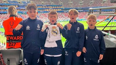 Beneficiarios de la escuela de la Fundación en Elk acudieron a la Supercopa en Varsovia