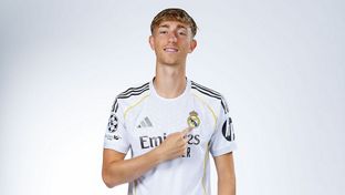 Huijsen turns 21 years old