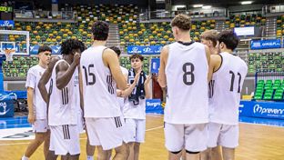80-85: El Real Madrid se impone en la prórroga al Burgos en la Liga U