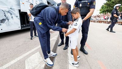 Real Madrid arrive in Mallorca