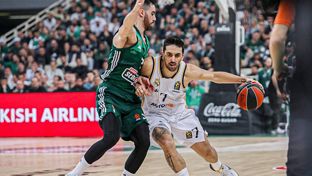 78-90: Pleno de triunfos del líder en Atenas 