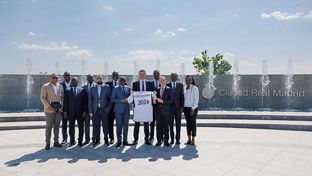 Butragueño unveils the Foundation's clinics in Ivory Coast