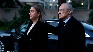 El presidente acude al tanatorio por el fallecimiento de Santiago Aguado