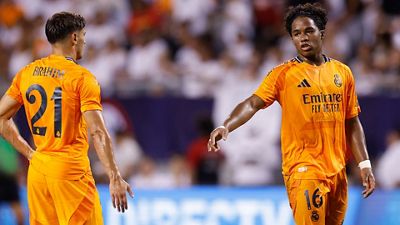 Onces iniciales del Real Madrid y el Barcelona