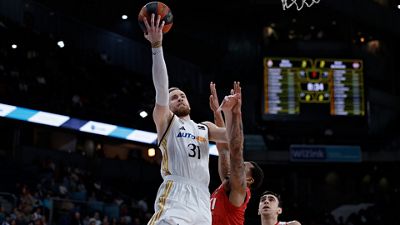 Leaders slip to home defeat