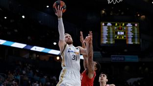 72-83: Leaders slip to home defeat