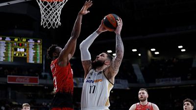 El líder pierde en casa