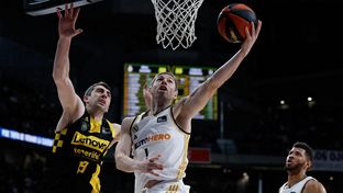 80-78: The League leaders come out on top in tight clash