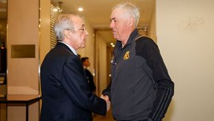 El presidente, con el equipo antes de la final