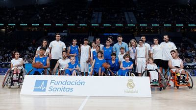 Exhibición inclusiva de Sanitas con beneficiarios de la Fundación en el WiZink Center