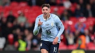 1-1: Valverde firma el empate de Uruguay ante Inglaterra en el añadido