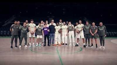 Destino Kaunas: así fue el viaje de dos Madridistas Premium con el equipo de baloncesto 