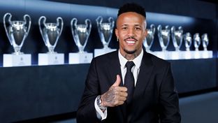 Militão: “Me siento muy motivado para seguir haciendo historia en el mejor club del mundo”
