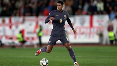 1-3: Bellingham participa en la victoria de Inglaterra en Finlandia