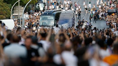 インテルとの試合前におけるレアル・マドリードのベルナベウ到着の様子